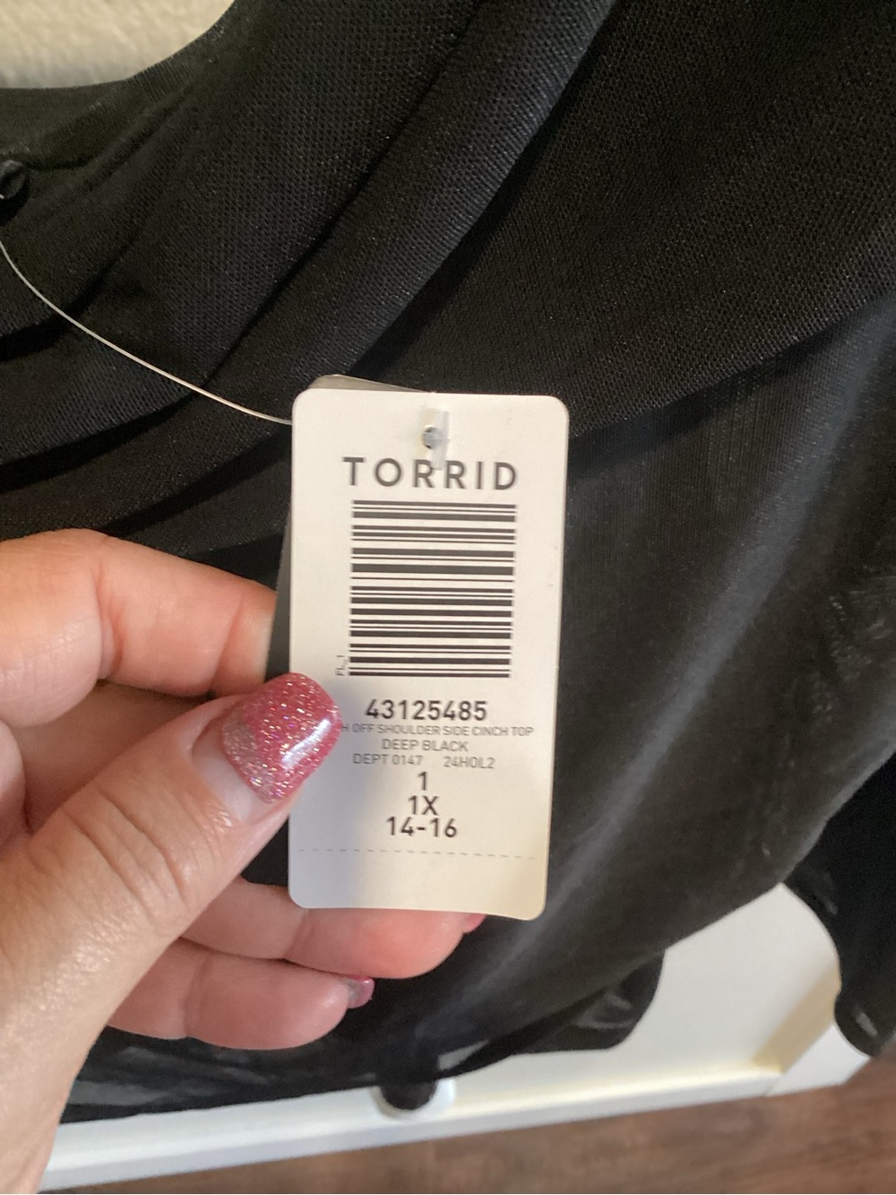 50% Off! 3 Days Only! NWT - Torrid - Black Draped Off-Shoulder Top - Sz 14w!!! - Picture 3 of 9